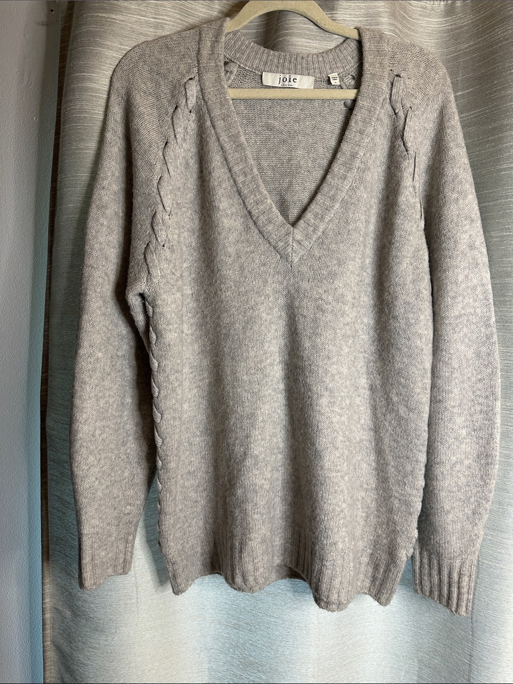 Joie women’s V-Neck Light Gray whipstitch trim Sweater